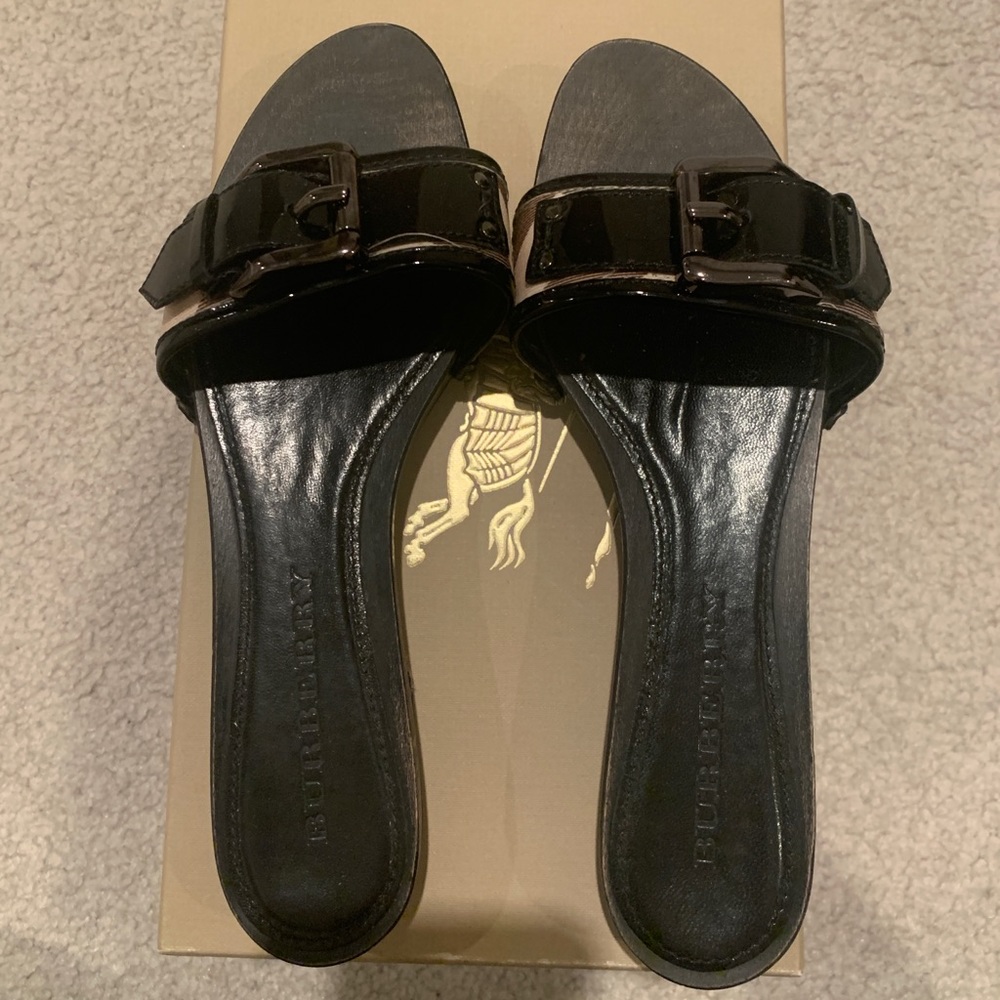Vintage Burberry Sandals - Picture 2 of 5